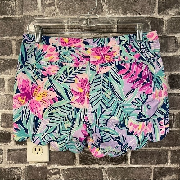 Lilly Pulitzer 5” buttercup scallop hem shorts - Picture 6 of 9